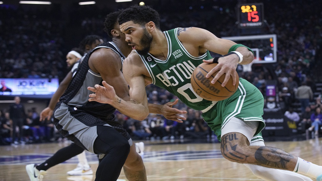 NBA: Tatum scores 36 as Celtics beat Sabonis, Kings 132-109