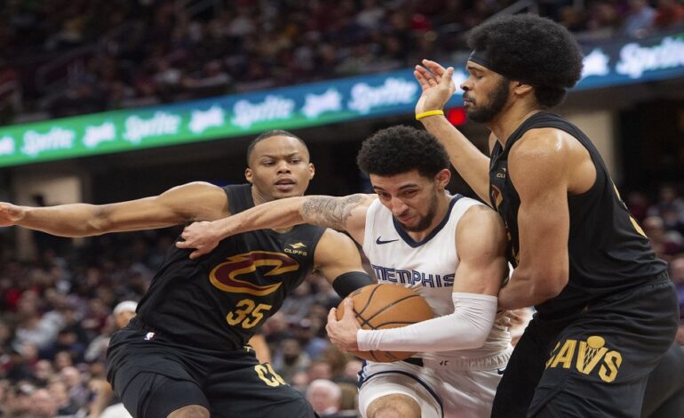 NBA: Cavaliers move closer to playoff spot beating Grizzlies 110-98