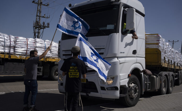 What are the latest obstacles to bringing humanitarian aid into Gaza?