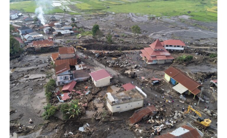 52 killed following flash floods in Indonesia