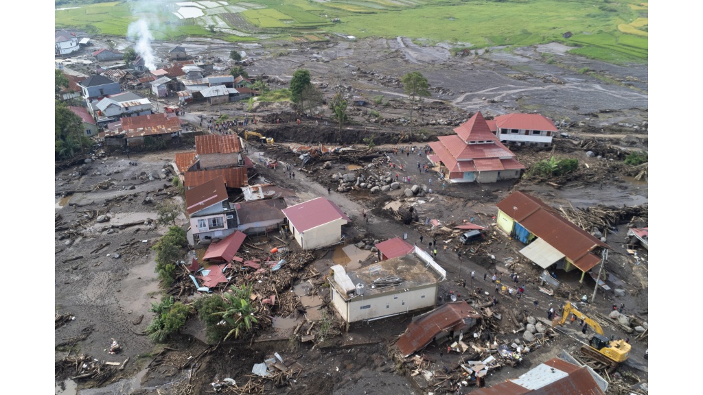 52 killed following flash floods in Indonesia