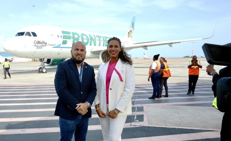 Frontier Airlines welcomed to Sint Maarten