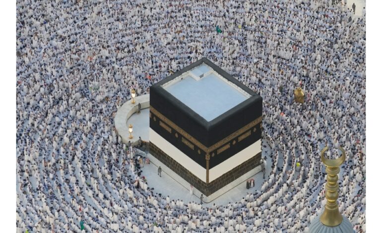 More than 1.5 million foreign pilgrims arrive in Mecca for Hajj