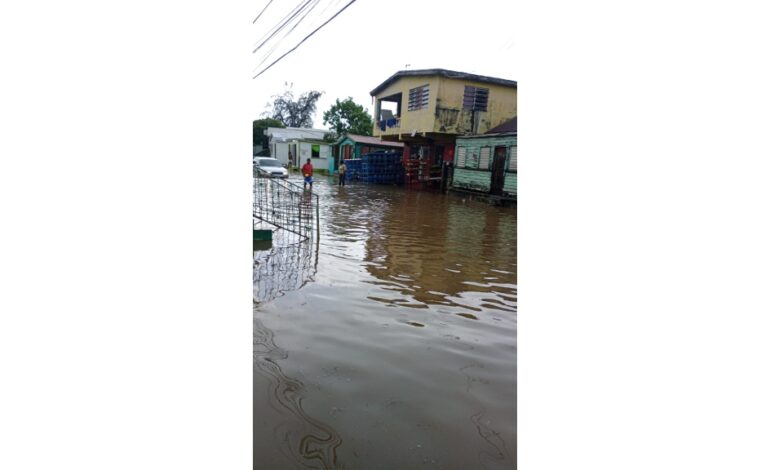 Flash flood alert issued for Western Antigua