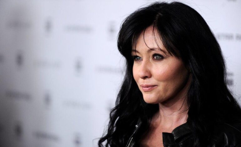 Shannen Doherty, ‘Beverly Hills, 90210’ star, dies at 53