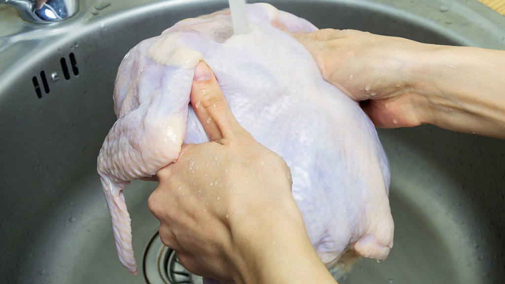 To wash chicken or not? The CDC joins the fray