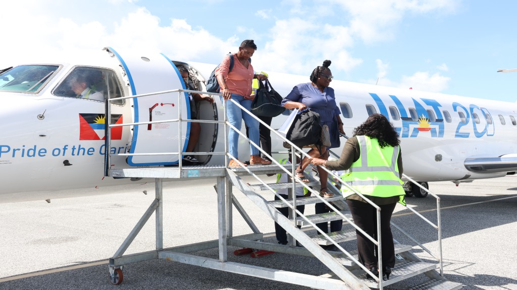 LIAT20 expands C’bean network with St Maarten launch