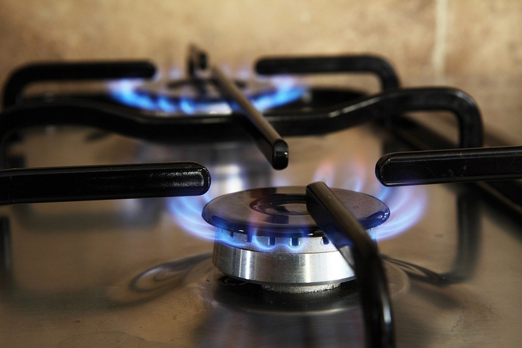 Grenada: Price reduced for 100 Lb cylinder of cooking gas