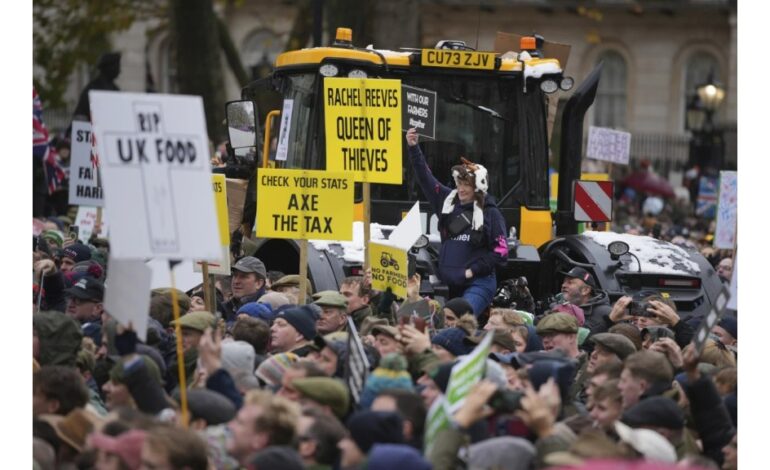 UK farmers descend on Parliament to protest tax to “ruin” small farms